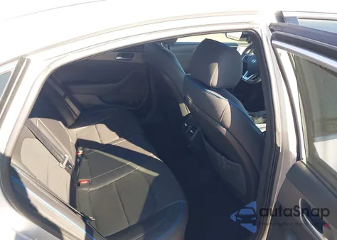 2018 Hyundai Sonata Limited 2.0T z USA, uszkodzony, nr VIN 5NPE34AB8JH672929